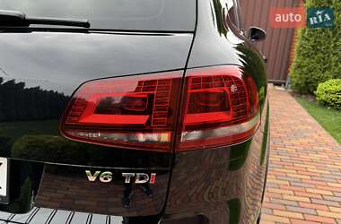 Позашляховик / Кросовер Volkswagen Touareg 2017 в 