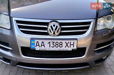 Позашляховик / Кросовер Volkswagen Touareg 2008 в 