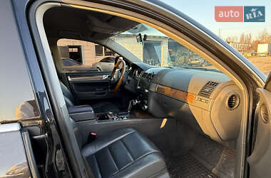 Внедорожник / Кроссовер Volkswagen Touareg 2008 в 