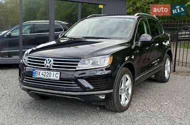 Внедорожник / Кроссовер Volkswagen Touareg 2014 в 