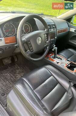 Внедорожник / Кроссовер Volkswagen Touareg 2006 в 