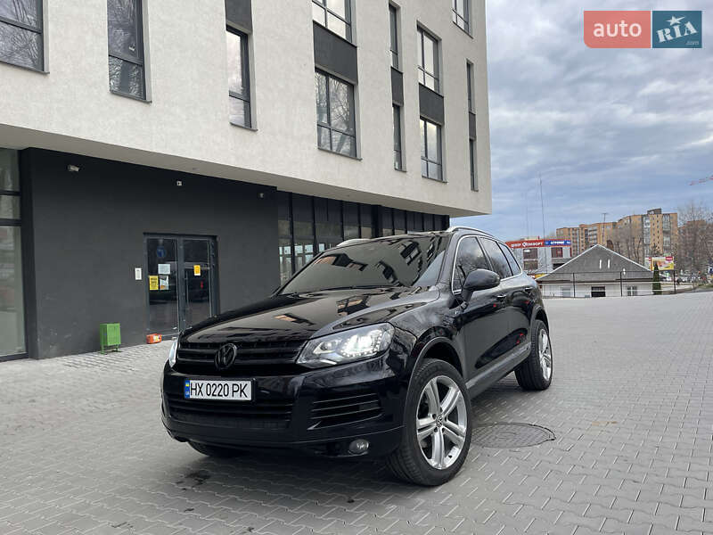 Позашляховик / Кросовер Volkswagen Touareg 2014 в Хмельницькому