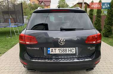 Позашляховик / Кросовер Volkswagen Touareg 2011 в 