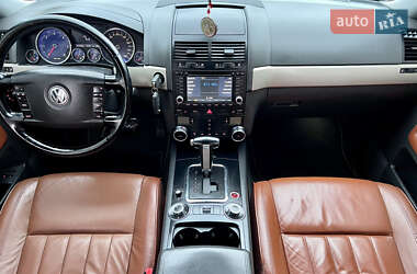 Внедорожник / Кроссовер Volkswagen Touareg 2008 в 