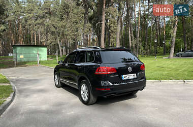 Позашляховик / Кросовер Volkswagen Touareg 2012 в 