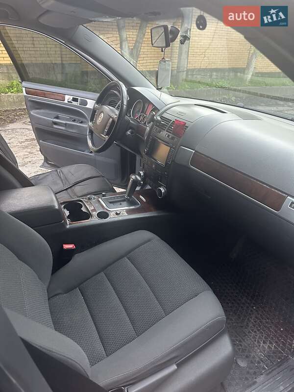 Позашляховик / Кросовер Volkswagen Touareg 2008 в Одесі