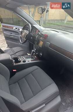 Позашляховик / Кросовер Volkswagen Touareg 2008 в 