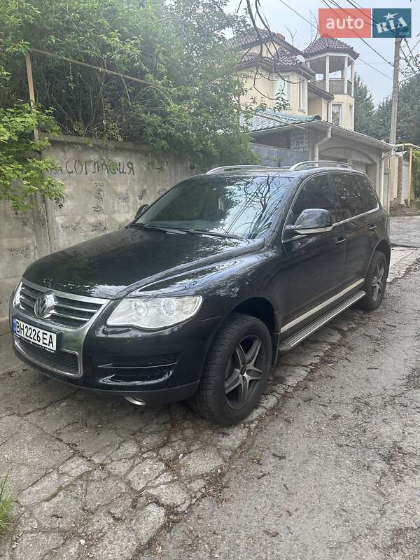 Позашляховик / Кросовер Volkswagen Touareg 2008 в Одесі
