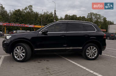 Внедорожник / Кроссовер Volkswagen Touareg 2011 в 