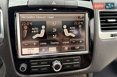 Внедорожник / Кроссовер Volkswagen Touareg 2011 в 