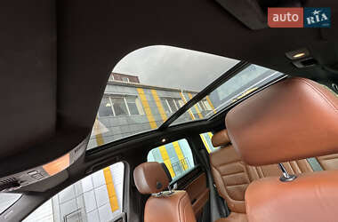 Внедорожник / Кроссовер Volkswagen Touareg 2013 в 