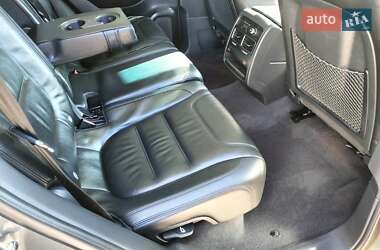 Внедорожник / Кроссовер Volkswagen Touareg 2017 в 