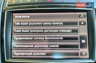 Внедорожник / Кроссовер Volkswagen Touareg 2017 в 