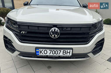 Позашляховик / Кросовер Volkswagen Touareg 2020 в 