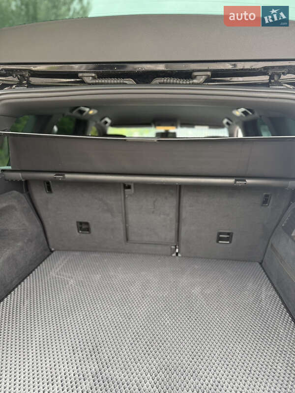 Позашляховик / Кросовер Volkswagen Touareg 2014 в Вінниці