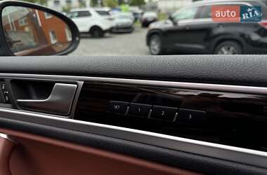 Внедорожник / Кроссовер Volkswagen Touareg 2015 в 