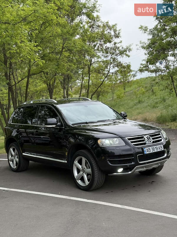 Внедорожник / Кроссовер Volkswagen Touareg 2006 в Киеве