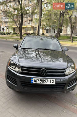 Внедорожник / Кроссовер Volkswagen Touareg 2011 в Запорожье