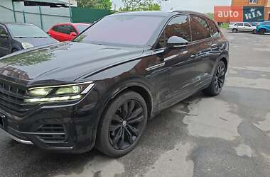 Внедорожник / Кроссовер Volkswagen Touareg 2018 в Полтаве