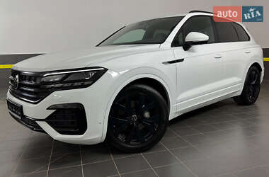 Внедорожник / Кроссовер Volkswagen Touareg 2022 в 