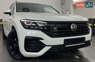 Внедорожник / Кроссовер Volkswagen Touareg 2022 в 