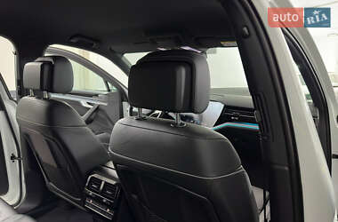 Внедорожник / Кроссовер Volkswagen Touareg 2022 в 