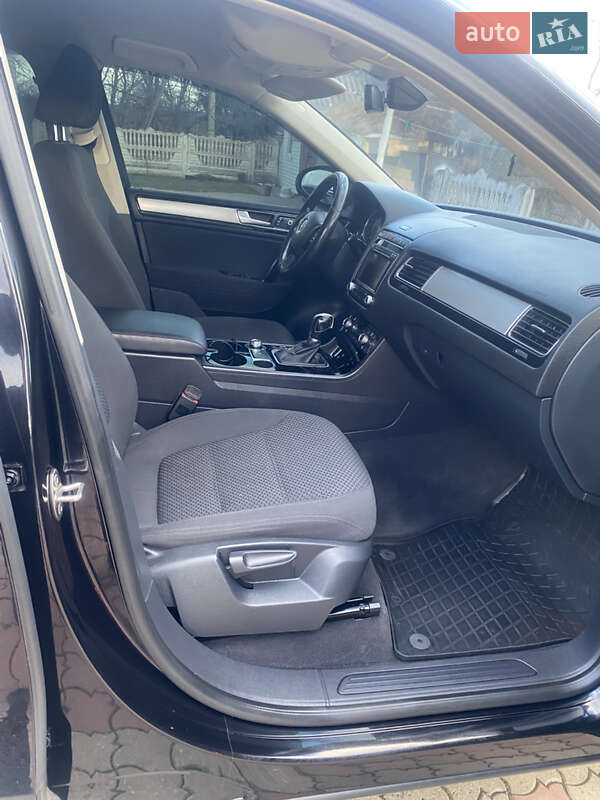Внедорожник / Кроссовер Volkswagen Touareg 2016 в Ивано-Франковске