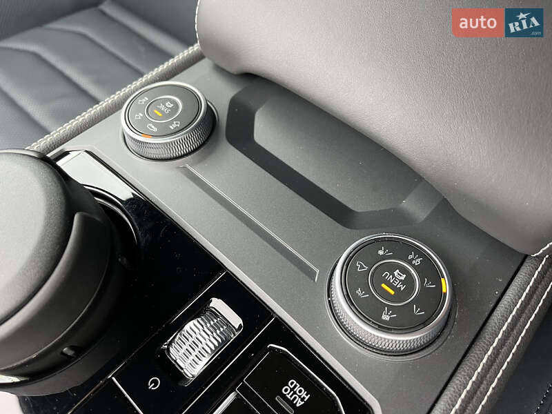 Позашляховик / Кросовер Volkswagen Touareg 2024 в Хмельницькому