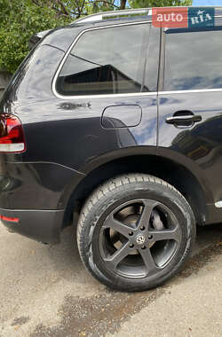 Позашляховик / Кросовер Volkswagen Touareg 2007 в 