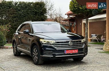 Внедорожник / Кроссовер Volkswagen Touareg 2020 в 