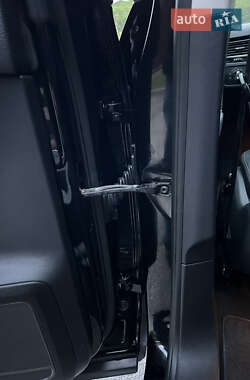 Внедорожник / Кроссовер Volkswagen Touareg 2015 в 
