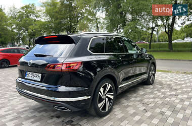 Позашляховик / Кросовер Volkswagen Touareg 2019 в 