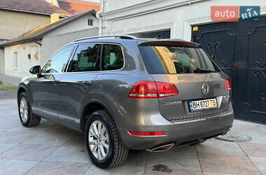 Внедорожник / Кроссовер Volkswagen Touareg 2010 в 