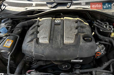 Позашляховик / Кросовер Volkswagen Touareg 2007 в 