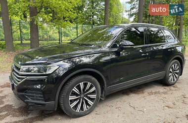 Внедорожник / Кроссовер Volkswagen Touareg 2021 в 
