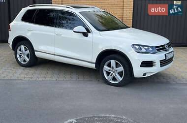 Внедорожник / Кроссовер Volkswagen Touareg 2011 в Днепре