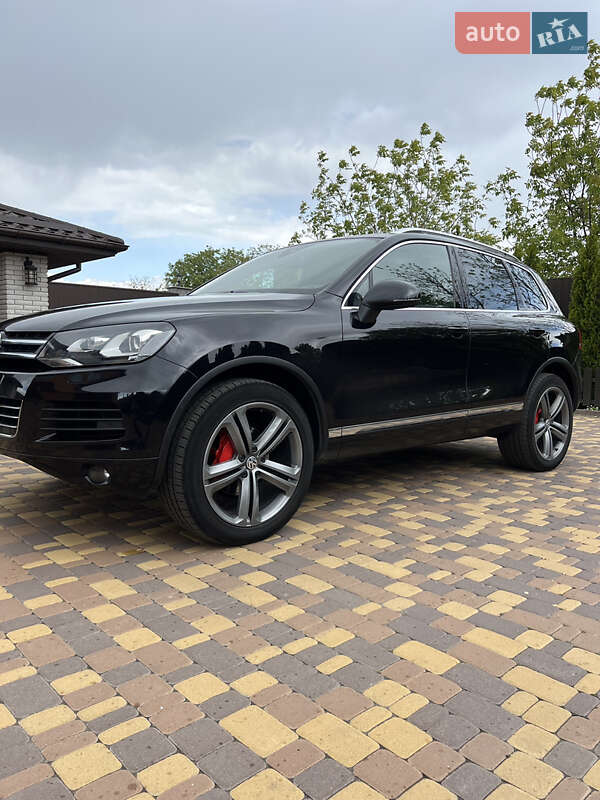 Внедорожник / Кроссовер Volkswagen Touareg 2011 в Белой Церкви