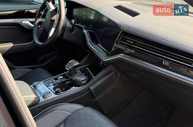 Позашляховик / Кросовер Volkswagen Touareg 2020 в 