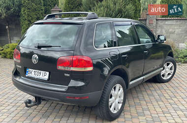 Позашляховик / Кросовер Volkswagen Touareg 2006 в 