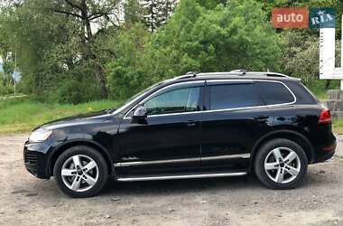 Внедорожник / Кроссовер Volkswagen Touareg 2013 в 