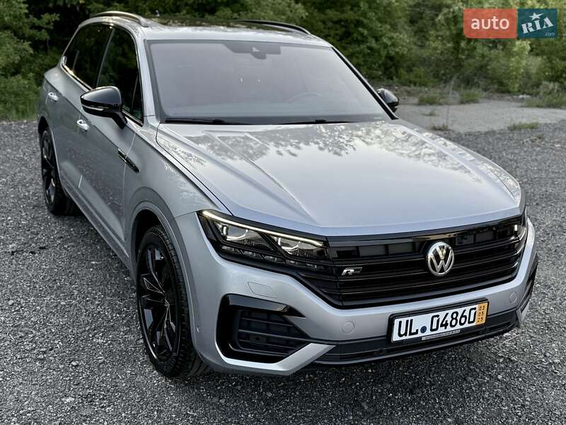 Позашляховик / Кросовер Volkswagen Touareg 2020 в Гнівані