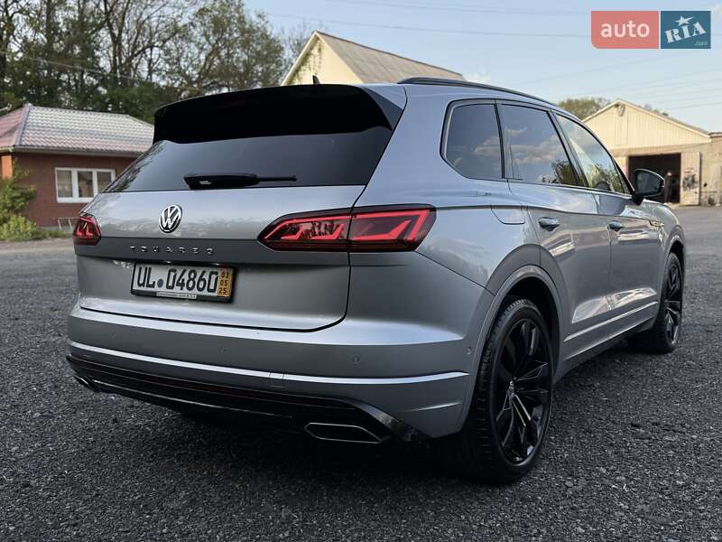 Позашляховик / Кросовер Volkswagen Touareg 2020 в Гнівані