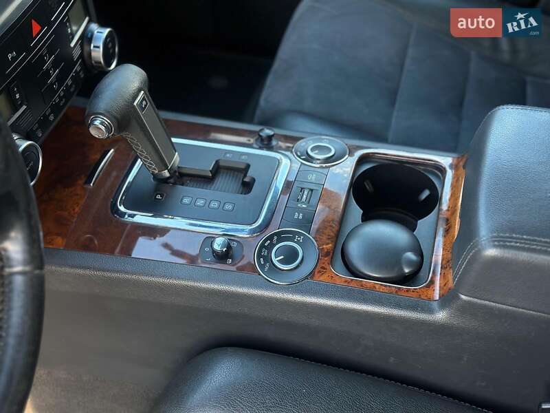 Позашляховик / Кросовер Volkswagen Touareg 2008 в Вінниці