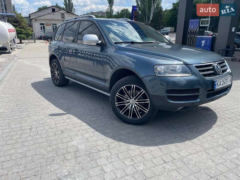 Позашляховик / Кросовер Volkswagen Touareg 2006 в 