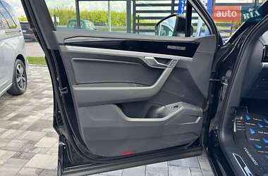 Внедорожник / Кроссовер Volkswagen Touareg 2020 в 