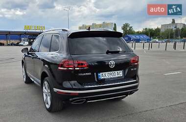 Внедорожник / Кроссовер Volkswagen Touareg 2017 в 
