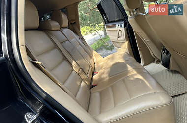Позашляховик / Кросовер Volkswagen Touareg 2007 в 