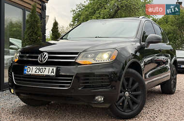 Позашляховик / Кросовер Volkswagen Touareg 2012 в 