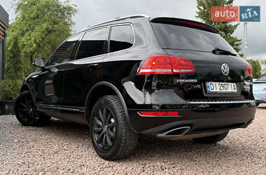 Позашляховик / Кросовер Volkswagen Touareg 2012 в 