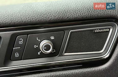 Внедорожник / Кроссовер Volkswagen Touareg 2017 в 